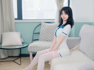 白丝女班长用玉足夹我好爽：爆火名场面背后的爆款密码