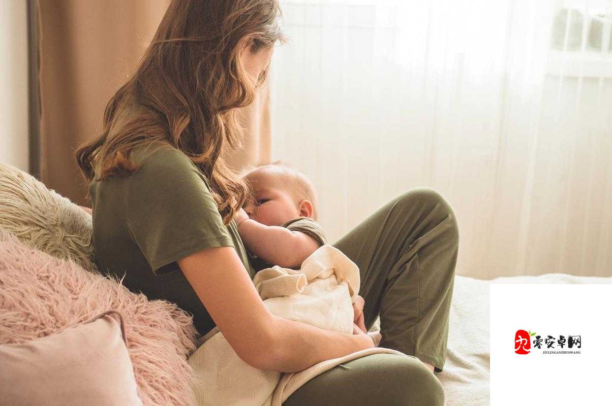 奶头与荫蒂添的好舒服囗交:哺乳期妈妈的真实体验与情感纽带