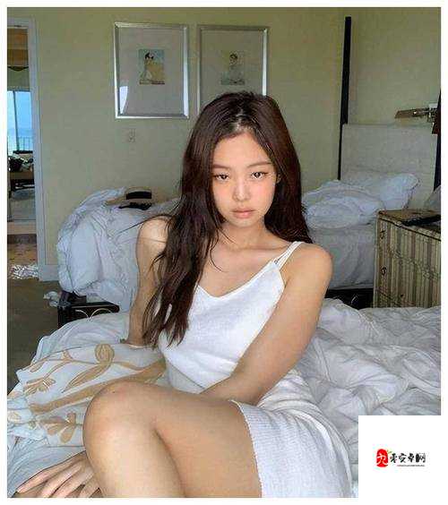 珍妮撕开内衣👙吸奶头事件:一场撕裂表象下的真实与觉醒